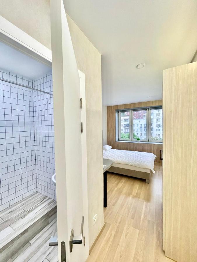 1 Room Apartment Near Peremohy Square Kyiv Exterior photo