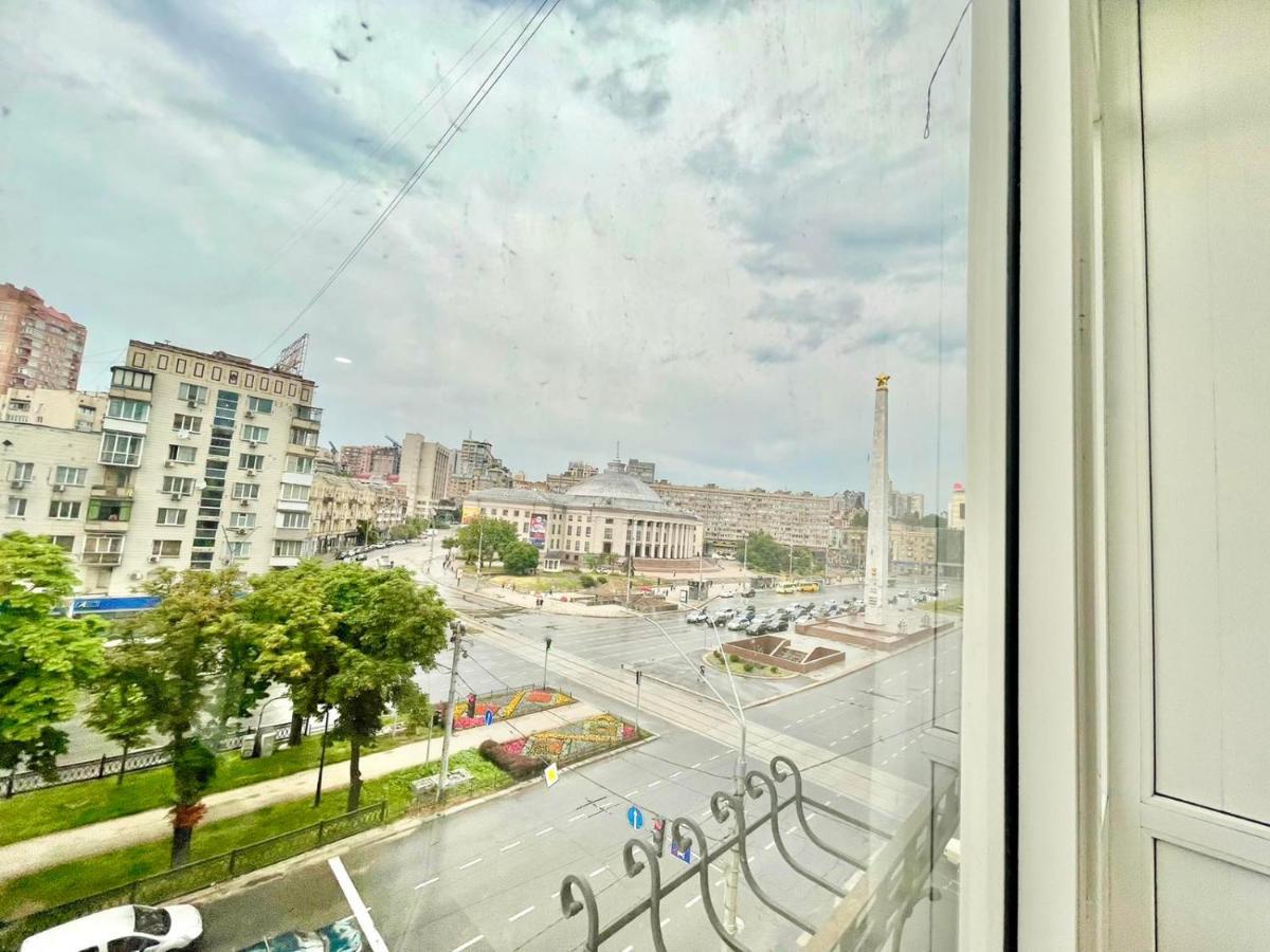 1 Room Apartment Near Peremohy Square Kyiv Exterior photo